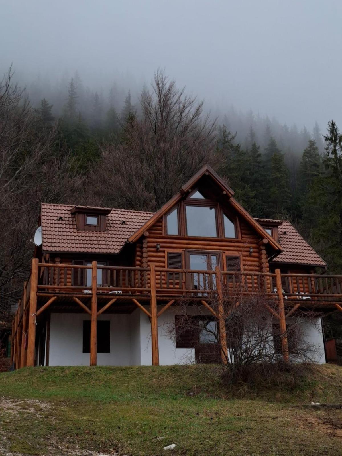 Veresko Villa Lacu Rosu Exterior photo